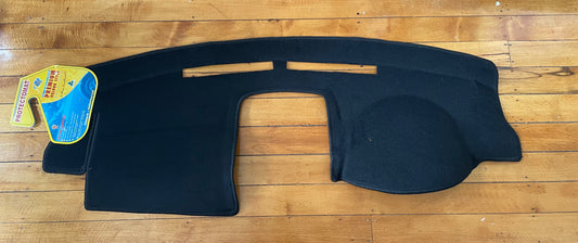 Volkswagen VW Golf Hatch (Mk5) Dash Mat